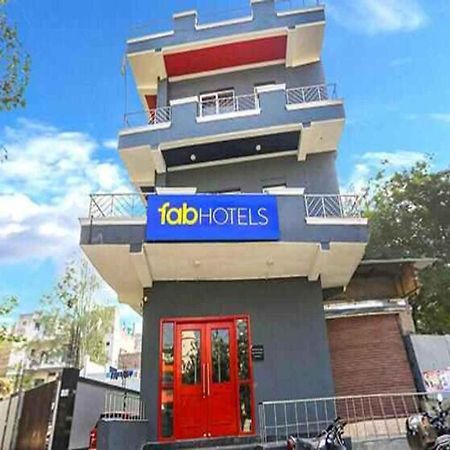 Hotel Yellow Chilli Britannia Chowk New Delhi Exterior photo